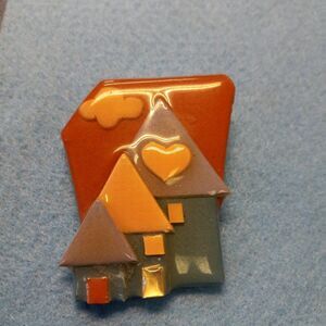 House Pin by Lucinda